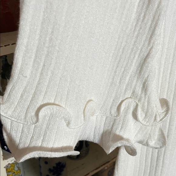 NWT Commense M Gorgeous Ivory Maxi Long Flowing Dress.Trumpet Sleeves W/Ruffles - Picture 5 of 5